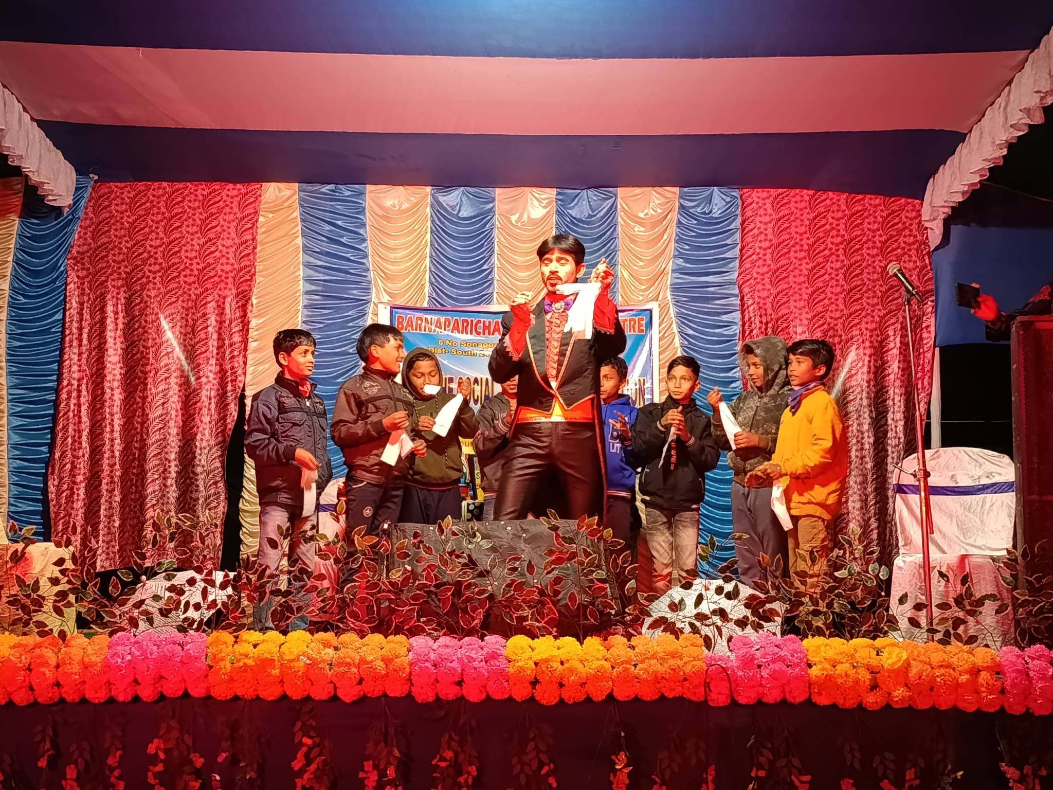 Magic Show was organized to entertain every students and their parents